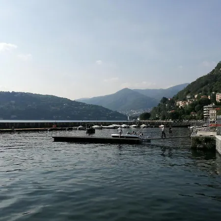 Al Molo 2 Apartment Como